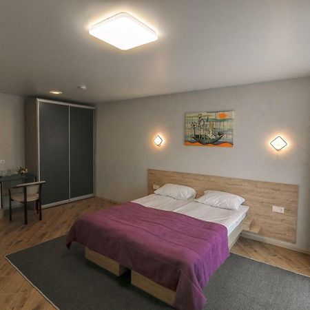 Raziotel Rishelyevskiy Cherson Esterno foto