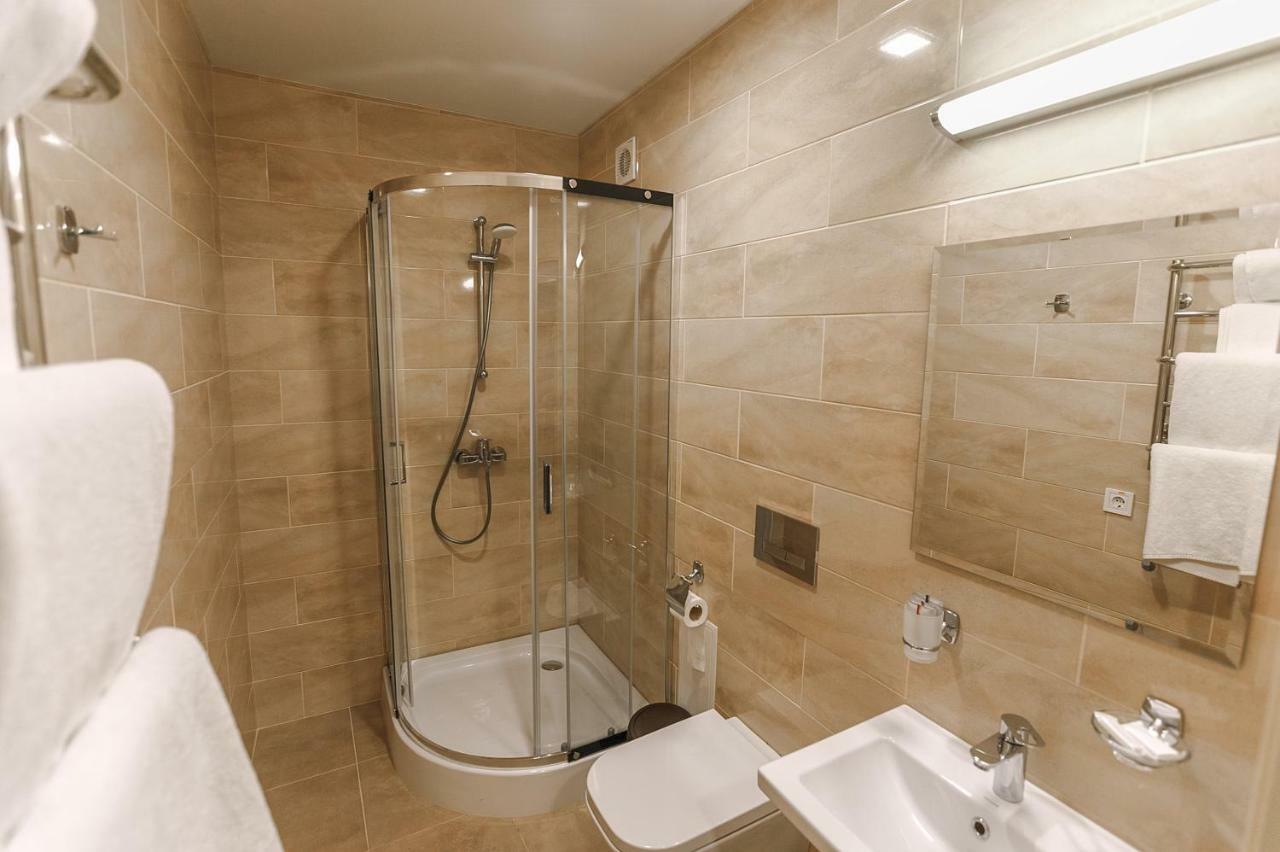 Raziotel Rishelyevskiy Cherson Esterno foto